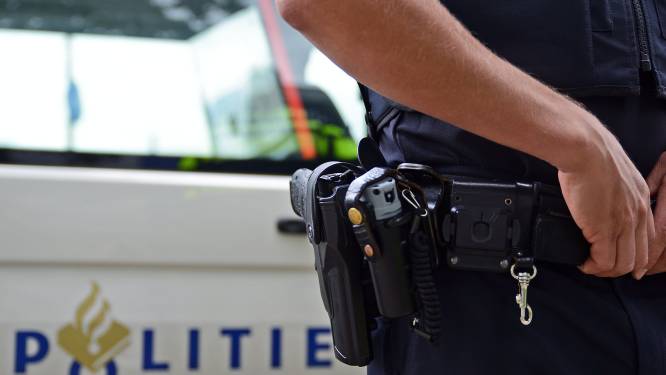 Politie trapt deur in na bezorgde melding van thuiszorg in Etten-Leur, bewoonster (90) schrikt zich rot