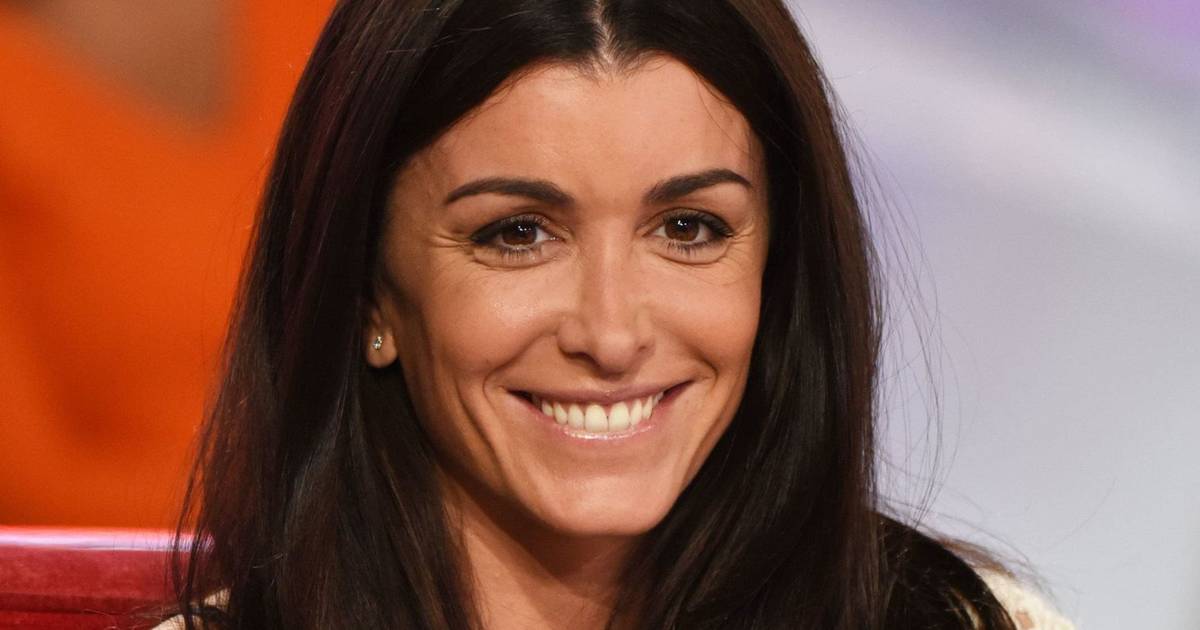 Pourquoi jenifer a-t-elle quitté the voice