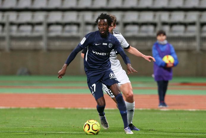 Pitroipa speelt tegenwoordig voor Paris FC in de Franse Ligue 2.