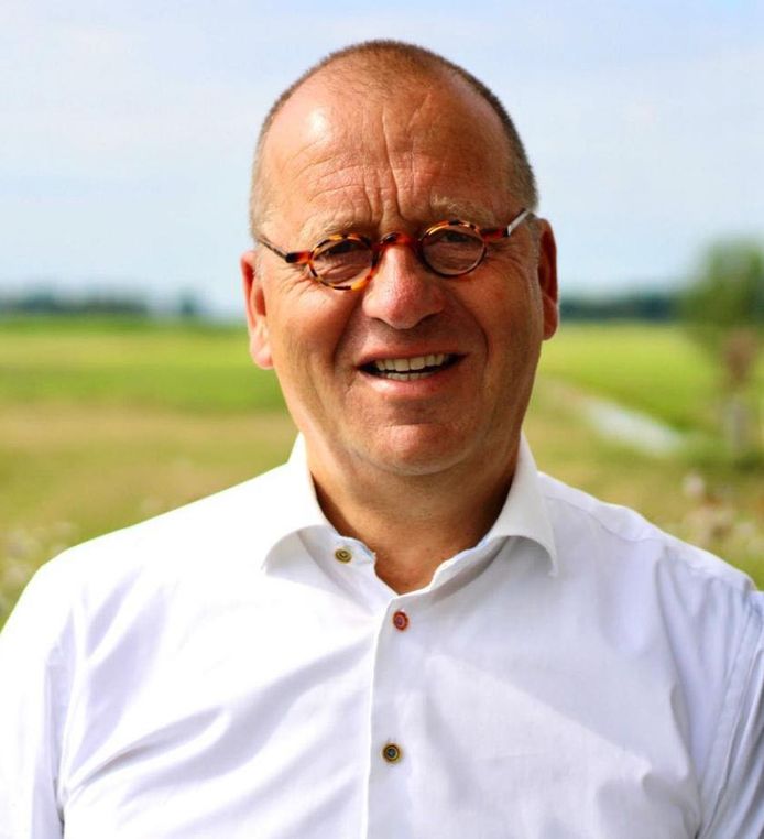 Burgemeester Theo Segers van Molenlanden.