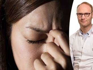 Nieuwe neusspray tegen migraine goedgekeurd in VS: “Een echte doorbraak voor de 1 op 5 Belgen die last hebben van migraine”