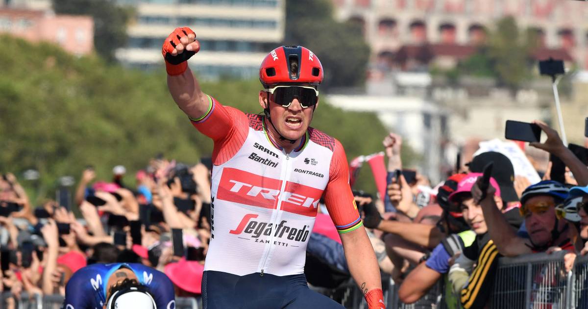 Mads Pedersen vince la tappa del Giro a Napoli dopo un drammatico chilometro finale per il duo in fuga |  Giro