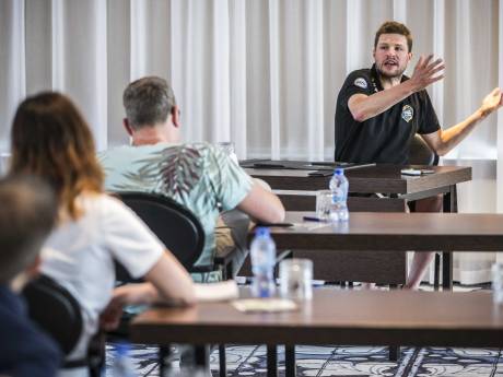 Vlammend betoog Kramer: Armoedig dat we voor zomerijs naar Inzell moeten
