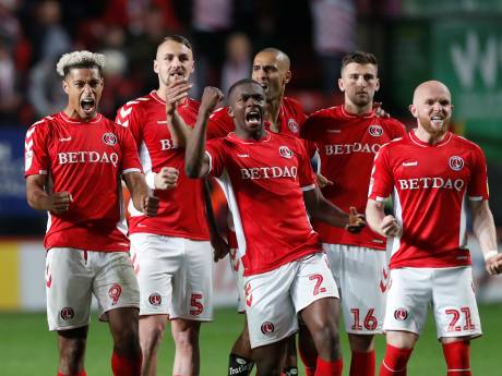 Dijksteel kijkt uit naar finale Charlton-Sunderland op vol Wembley