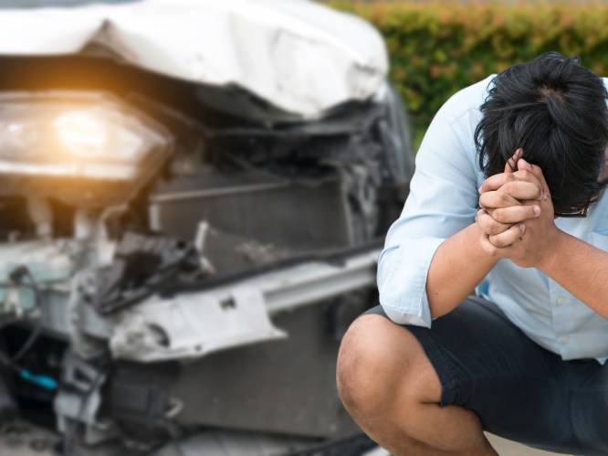 Auto-ongeval tijdens het pendelen: komt je werkgever tussen in de kosten? En wat moet jij zelf concreet ondernemen?