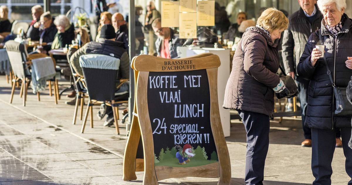 Zonnig Limburg proeft van de vrijheid: winkels open, terrassen Valkenburg overvol - BN DeStem