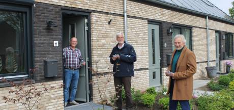 Gitarist Harry Sacksioni Zit Vijftig Jaar In Het Vak Ik Wist Heel Goed Wat Ik Niet Wilde Buren Gelderlander Nl