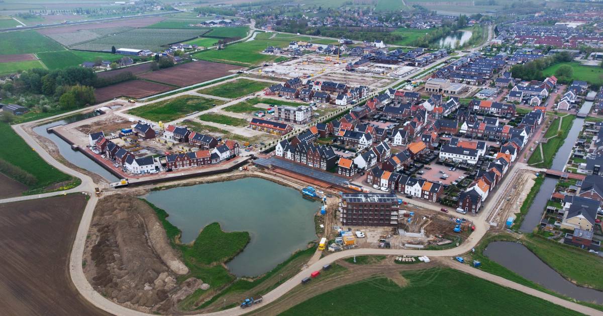 Plantage bij Meteren stroomt vol water