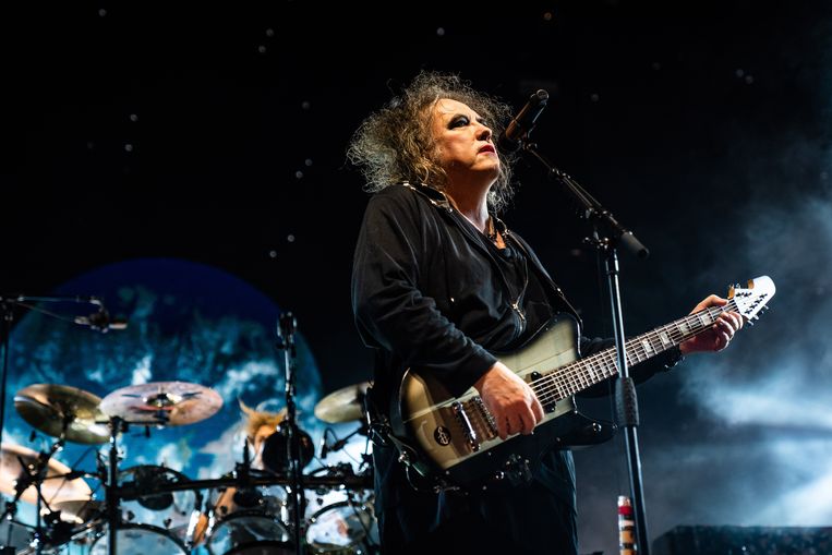 Frontman Robert Smith is woest. Beeld ANP/Ida Marie Odgaard/EPA