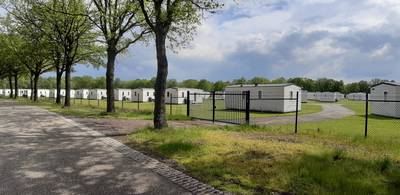 Woede over ‘calamiteitenpoort’ bij camping Slot Cranendonck van Peter Gillis; buurt vreest misbruik