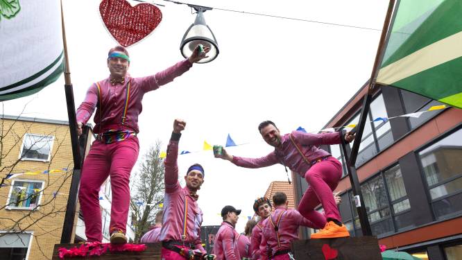 Leutekum en Azewijn genieten volop van carnavalsoptochten 
