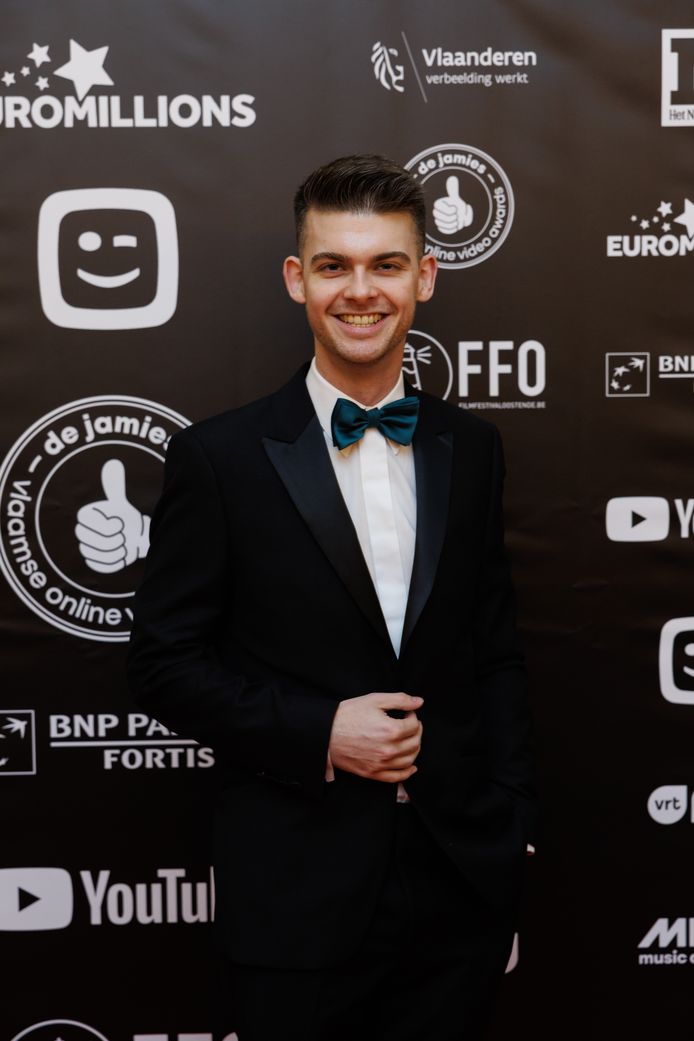 Martijn Peters, winner of the award for 'Best explainer' pictured during the award ceremony for the Jamies, the Flemish online video awards, during the 14th edition of the Oostende Film Festival, in Oostende, Wednesday 09 March 2022. BELGA PHOTO KURT DESPLENTER
