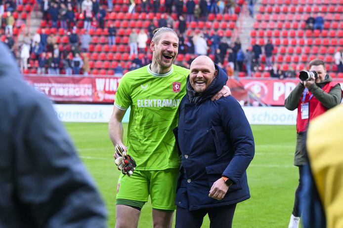 Lars Unnerstall en coach Joseph Oosting.