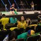 Collectief bruisen in een Braziliaanse kerk, voor Jezus en Jair Bolsonaro
