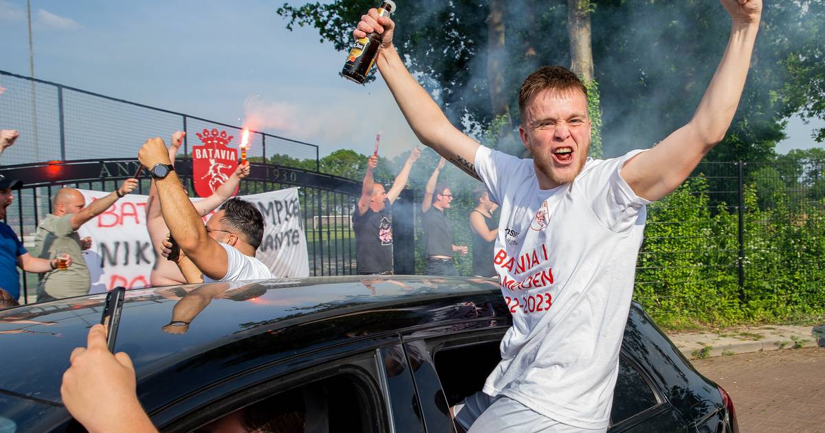 Batenburg viert feest: voor het eerst in 43 (!) jaar is voetbalclub Batavia kampioen