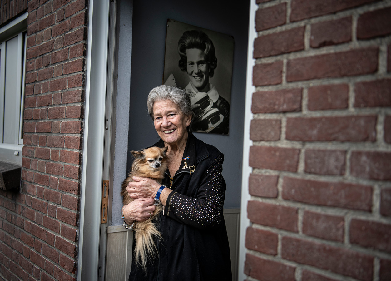 Jarige Sjoukje Dijkstra (80) schaatst in haar dromen nog steeds: ‘Dan gaat het altijd goed