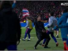 Simeone s'excuse pour un geste obscène