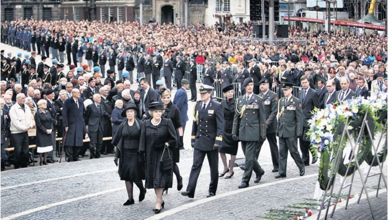 De herdenking op de Dam in 2009. Foto: Werry Crone Beeld 