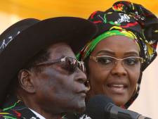 Soupçonnée d'agression, Grace Mugabe se rend à la police