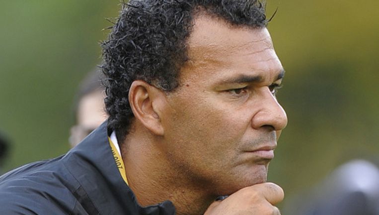 ruud gullit wil weer aan de slag als trainer de volkskrant
