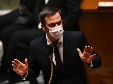 L'examen du pass vaccinal suspendu en France, après la sortie de Macron qui veut “emmerder” les non-vaccinés