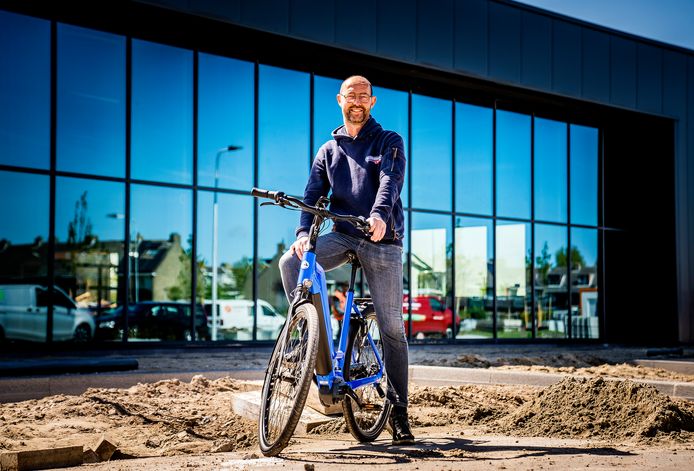 weerstand geeuwen medley Het duurde even, maar straks trekt fietsenhandelaar Alex toch echt in zijn  nieuwe pand | Voorne-Putten | AD.nl