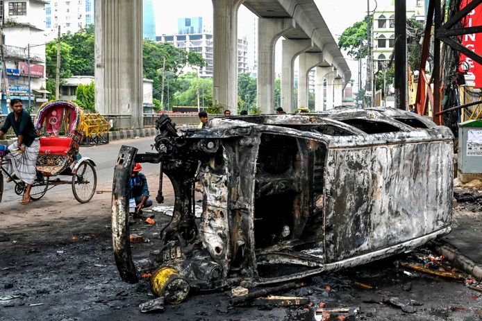 Bangladesh wordt al weken geteisterd door geweld.