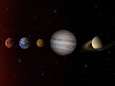 Zo zag de ‘planetenparade’ eruit: voor het eerst in 18 jaar vijf planeten op een rij te bewonderen