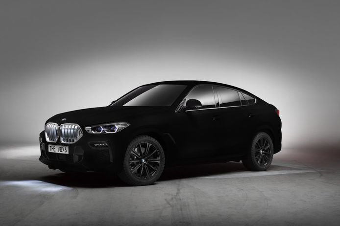 BMW X6 in Vanta Black.
