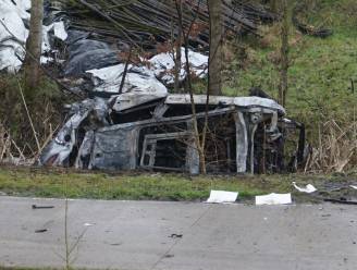 28-jarige bestuurder nog steeds in coma na crash van brug