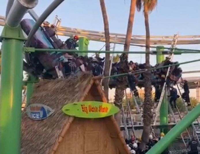 22 personnes se sont retrouvéest coincées dans un manège de Castles N' Coasters à Phoenix, en Arizona.