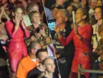 KIJK. Zeldzaam moment: Celine Dion woont Rolling Stones-concert bij met haar drie zonen en speelt even geluidstechnicus 