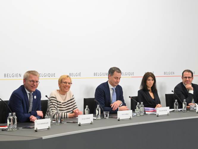 RECONSTRUCTIE. Zo werden de sancties voor werkonwillige werklozen in het laatste halfuur nog uit de begrotingsakkoord geschrapt