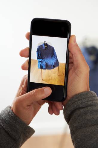 Ligt de fiscus op de loer als je tweedehands spullen verkoopt op internet of een rommel­markt? Zo vermijd je een financiële kater