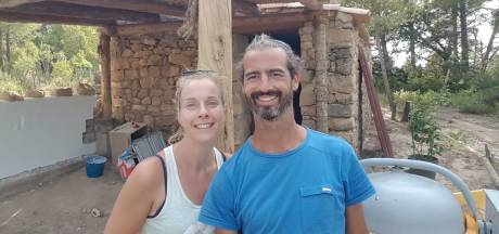 Een jaar geleden ging de emigratie van Boudewijn en Eva niet door vanwege corona. Hoe gaat het nu met ze?