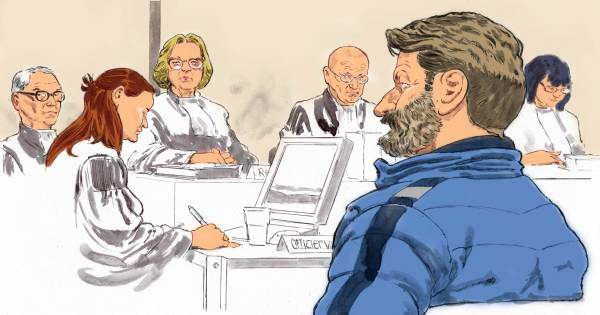 Probleem voor Josef B. is dat hij al sinds oktober in de gevangenis zit, omdat de politie toen de boerderij in Ruinerwold binnenviel..
