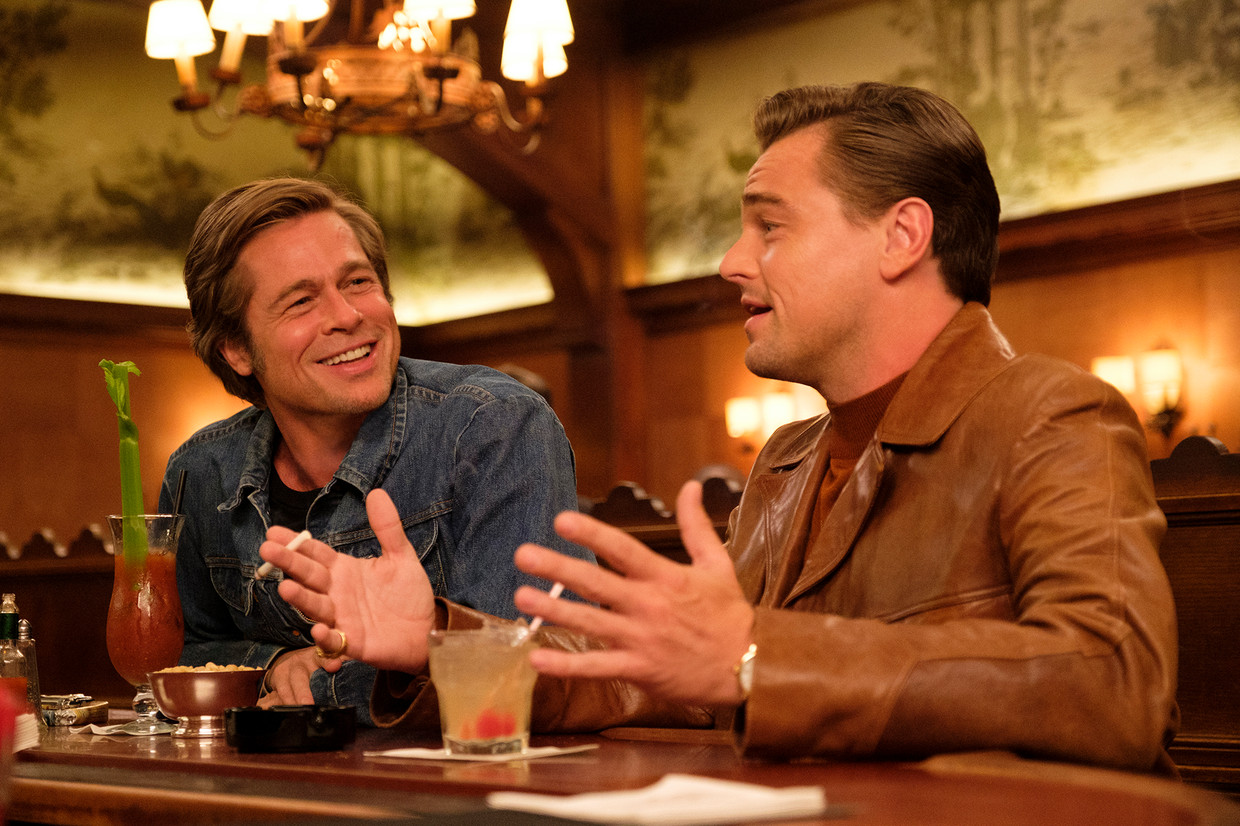 Brad Pitt en Leonardo DiCaprio in Once Upon A Time...in Hollywood. Beeld 
