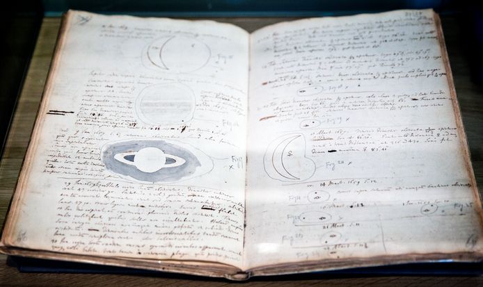 Drawing of the planet Saturn, by Huygens.  He discovered that the planet had rings and its own moon.  From the Christiaan Kijkt exhibition at the Hofwijck Museum.