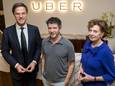 De ontmoeting waar Neelie Kroes voor ijverde: premier Rutte, toenmalig Uber-ceo Travis Kalanick en Neelie Kroes tijdens een reis van Rutte aan Silicon Valley.