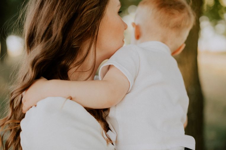 Roos (34): “Hans en ik zijn gelukkig met ons kind, maar mijn hart is van iemand die het niet wilde” Beeld Unsplash