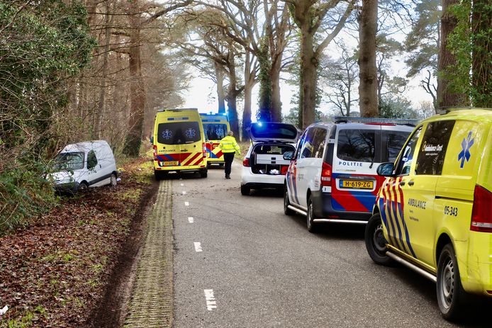 Een ernstig ongeval in Weerselo. Een wandelaar kwam hierbij om het leven.