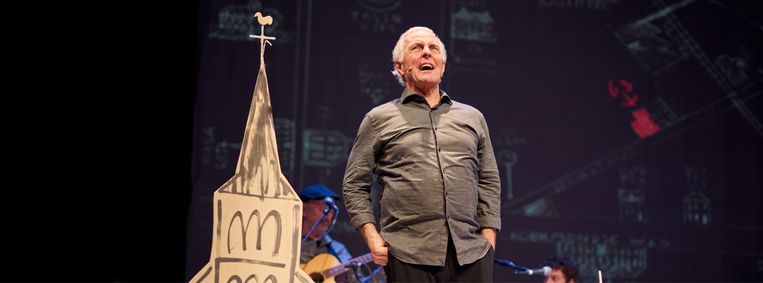 Huub Stapel in ‘Alleen familie’.
 Beeld Mark Engelen