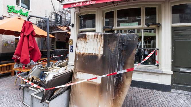 Door brand geteisterde Tante Pietje in Den Bosch blijft mogelijk een jaar gesloten: ‘Schade is enorm’