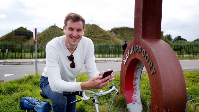 Verslaggever Gijs fietst met nieuwe app de Biesbosch door: ‘Ingesproken door een uitgebluste lerares?’