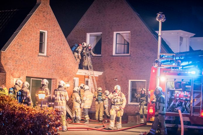 Het woonhuis liep schade op, maar de brandweer had het vuur deze keer snel onder controle.
