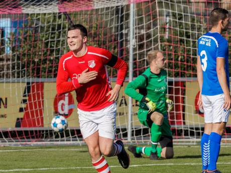 Joris Boehlé maakt er nog twee en is Betuws topscorer van het seizoen