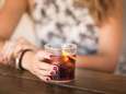 "Twee bruiswaters alstublieft": hoe minderen met alcohol steeds hipper zal worden