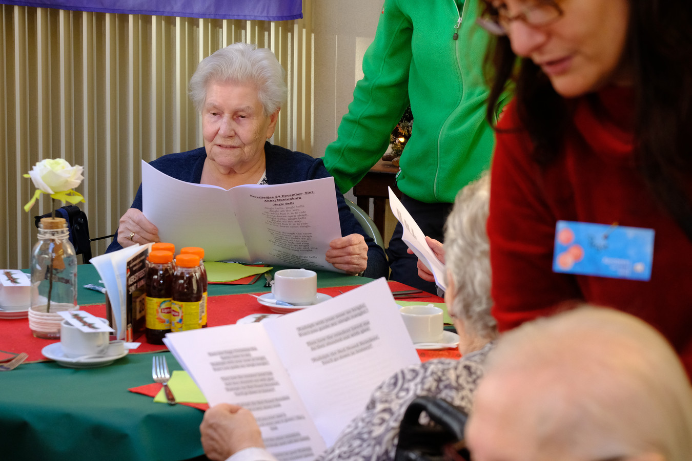 Geen ‘kerstfeest voor alleenstaanden’ van Sociale Raad, wel lekkers aan