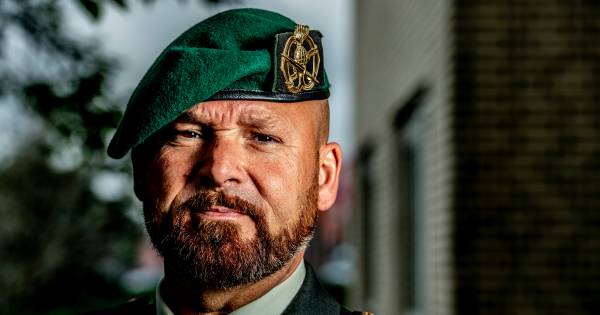 Getuigen: 'Agent hield bloedneus over aan Kroons kopstoot' - BN DeStem