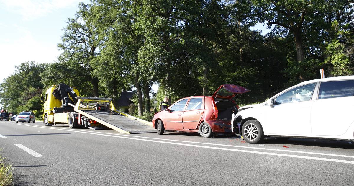 Automobilist gewond bij aanrijding in Wezep.